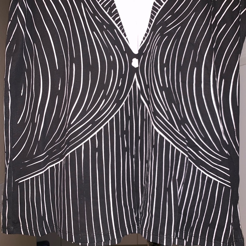 ✨Reduced NWT - DISNEY NIGHTMARE BEFORE CHRISTMAS hooded - 3 left!! - Picture 5 of 8